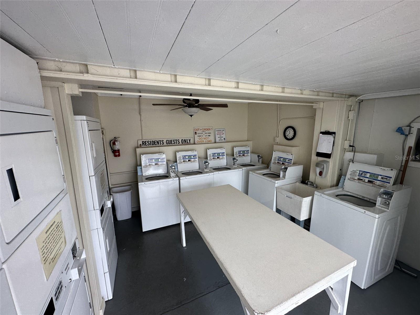 WINDWARD ISLES - Residential