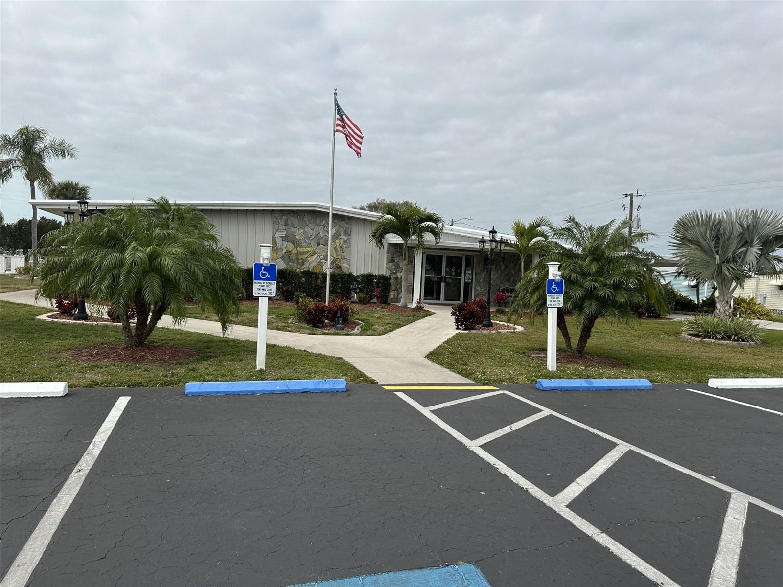 WINDWARD ISLES - Residential