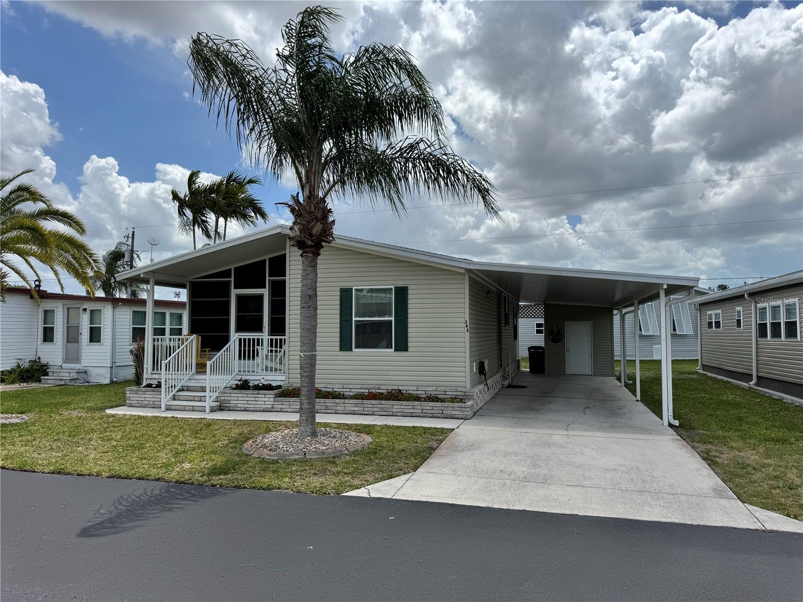 WINDWARD ISLES - Residential