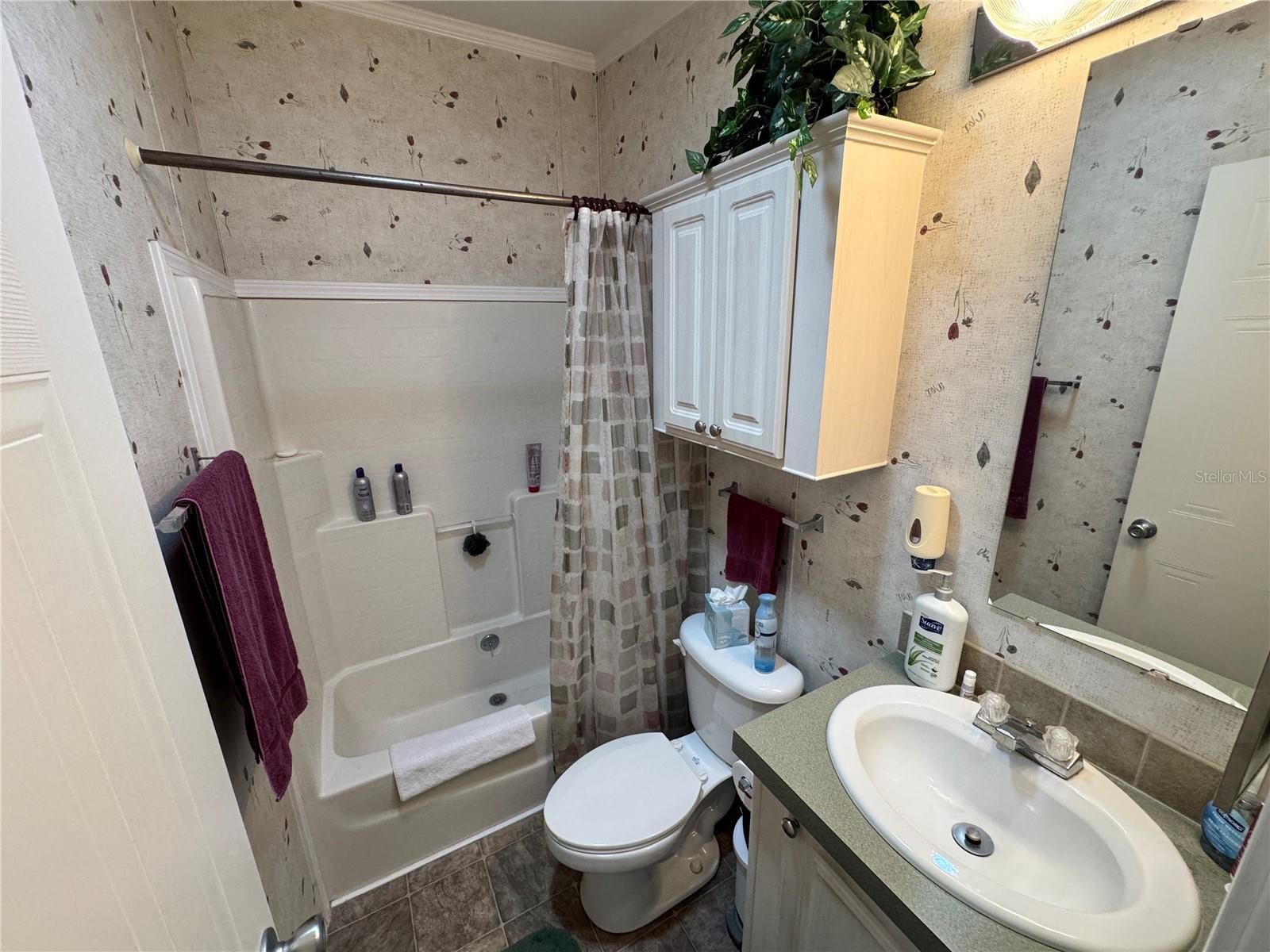 WINDWARD ISLES - Residential