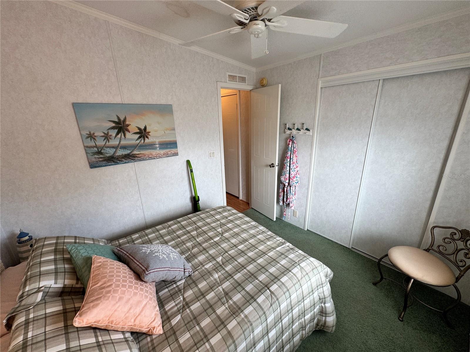 WINDWARD ISLES - Residential