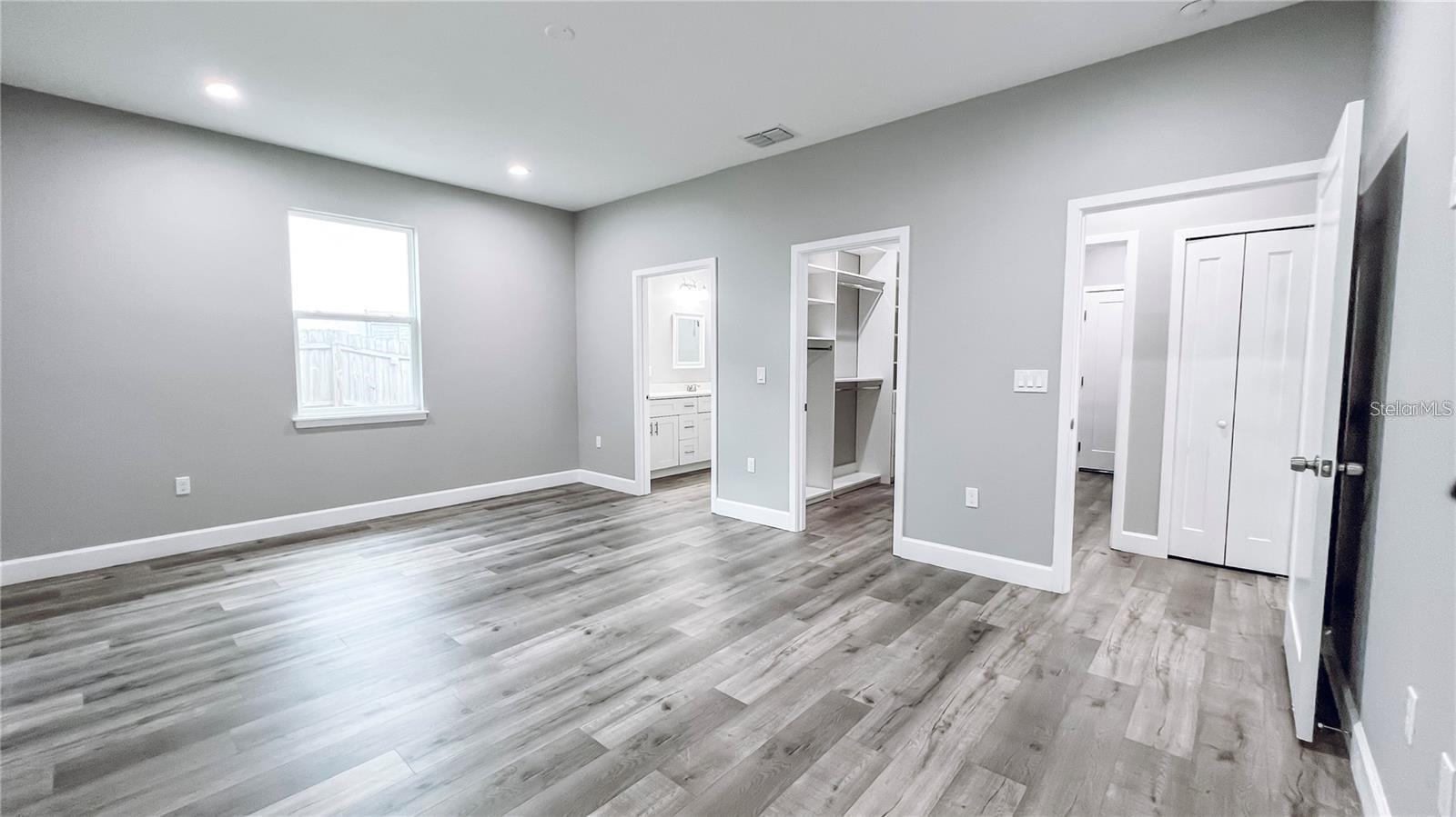 LAKE MENDELIN ESTATES - Residential Lease