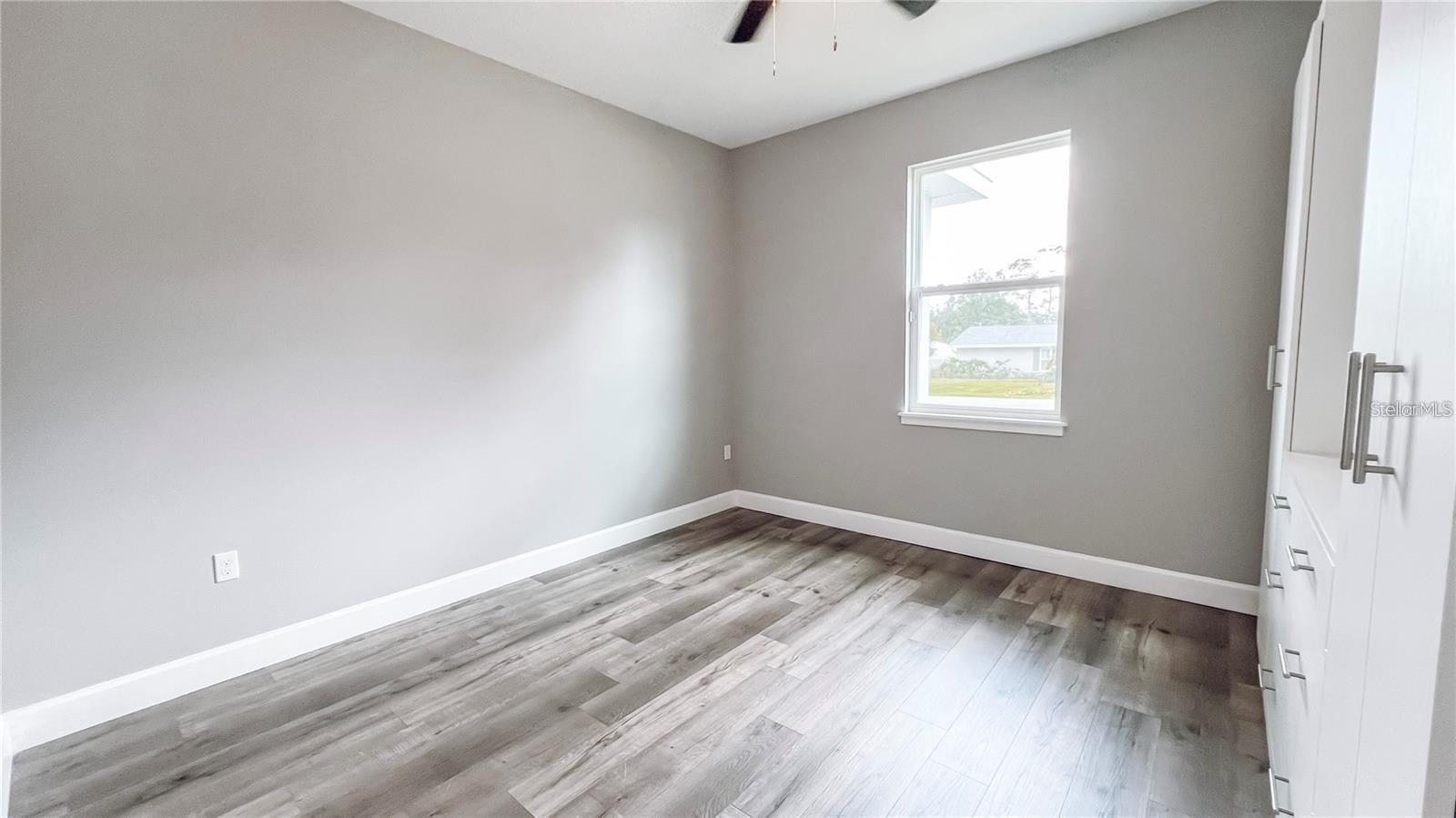 LAKE MENDELIN ESTATES - Residential Lease