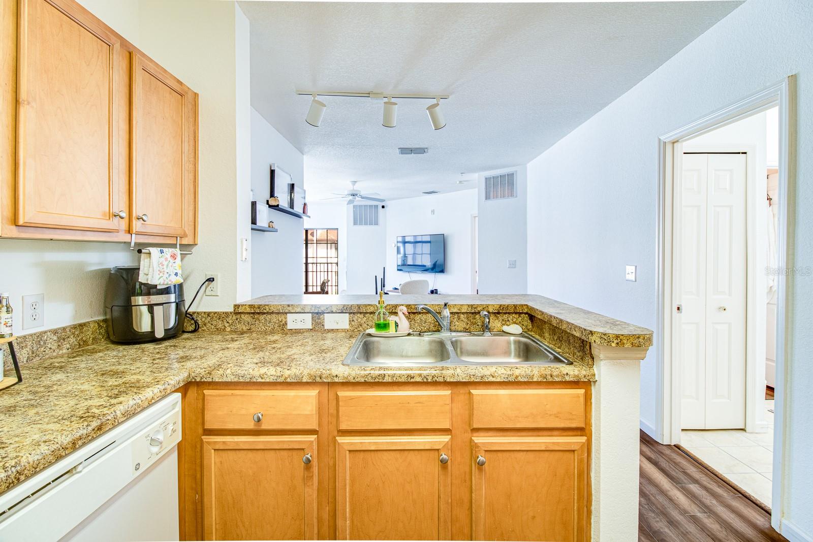 5550 E MICHIGAN STREET 2306