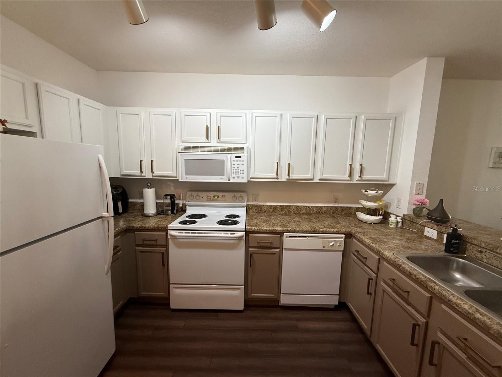 5550 E MICHIGAN STREET 2306