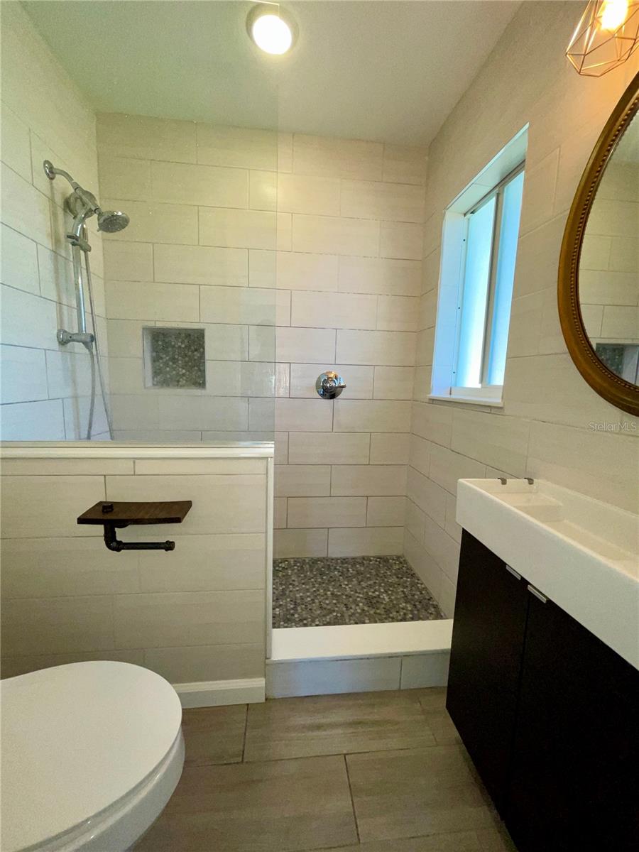 1326 EDMUNDSHIRE LANE