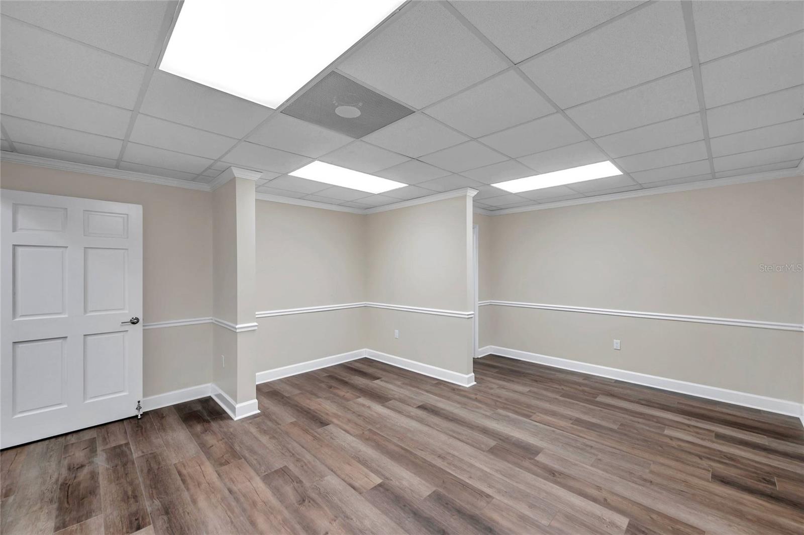 BELLEAIR MANOR UN 3 - Commercial Lease