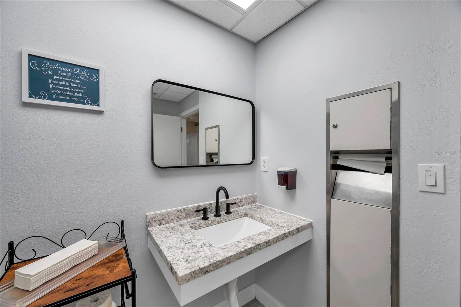 BELLEAIR MANOR UN 3 - Commercial Lease