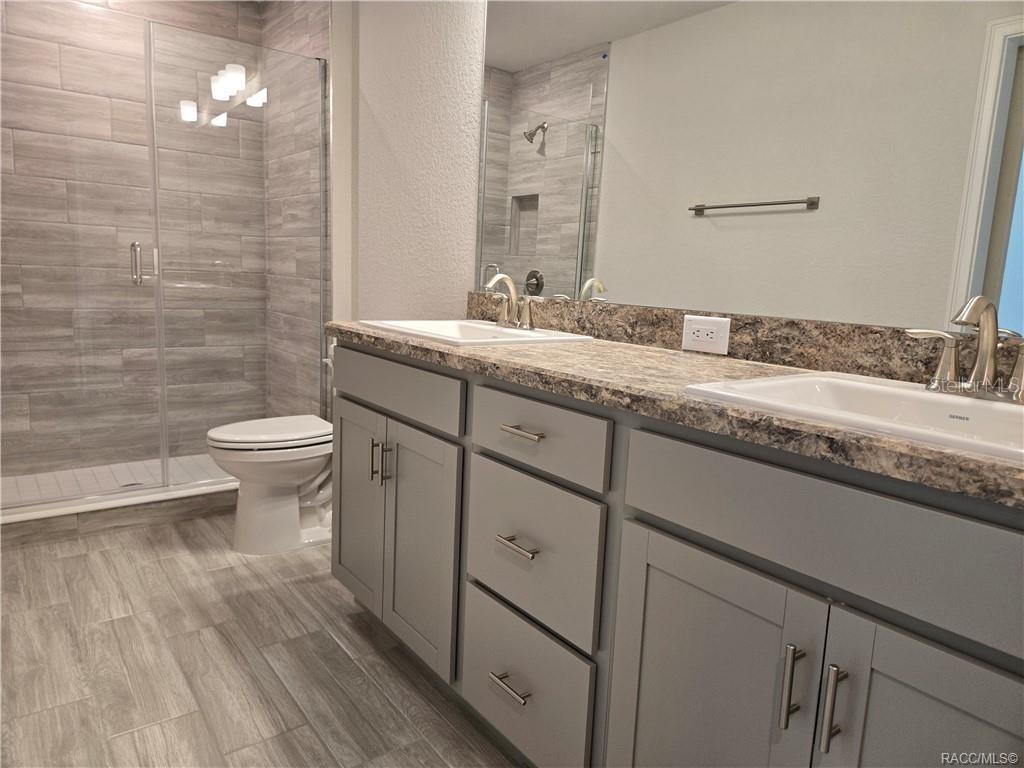 WYLD PALMS - Residential