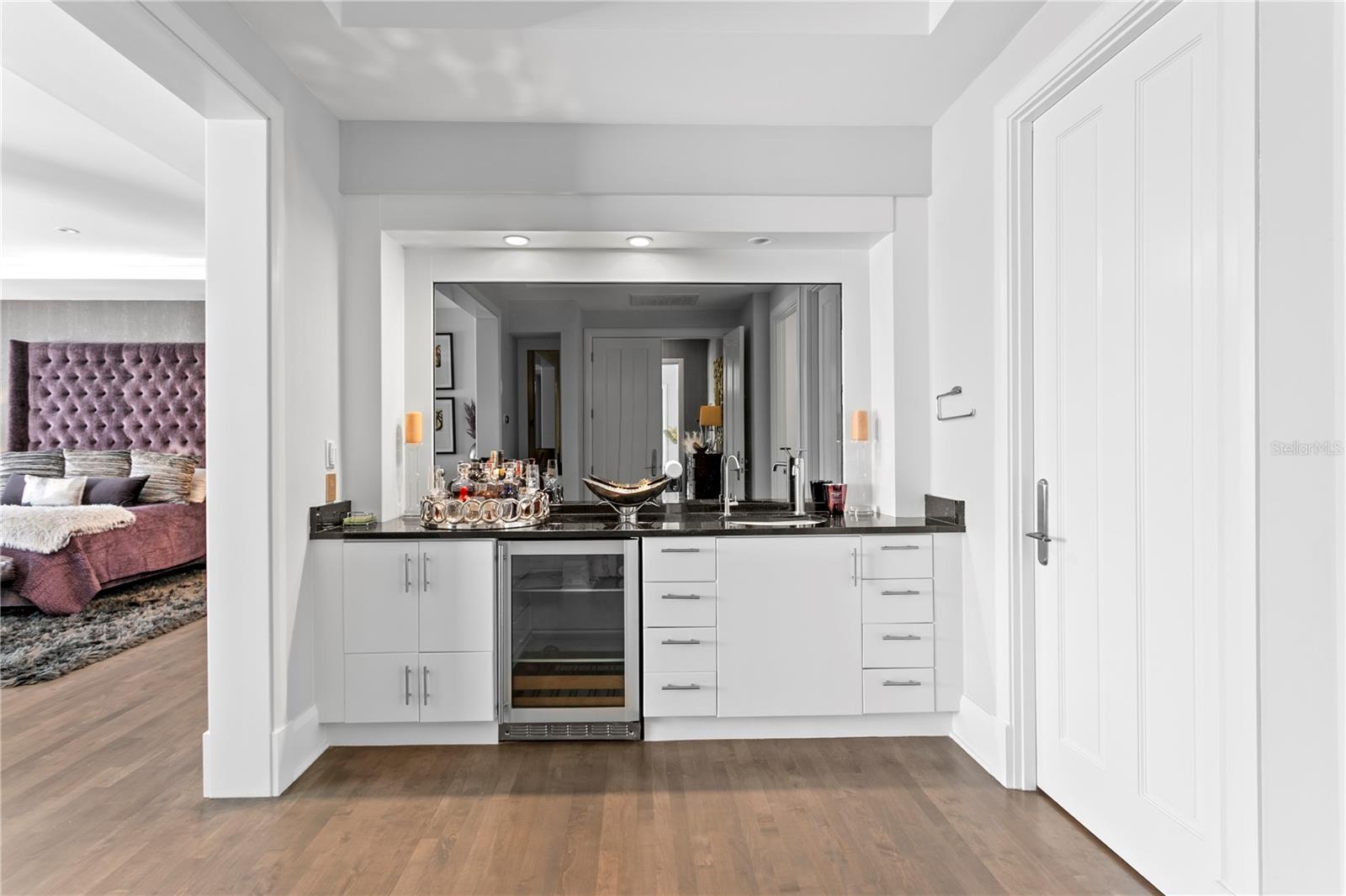 BAYSHORE ESTATES 4 - Residential