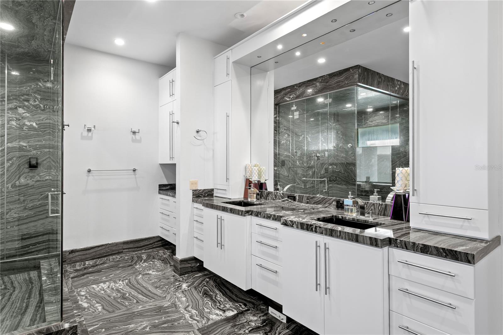 BAYSHORE ESTATES 4 - Residential