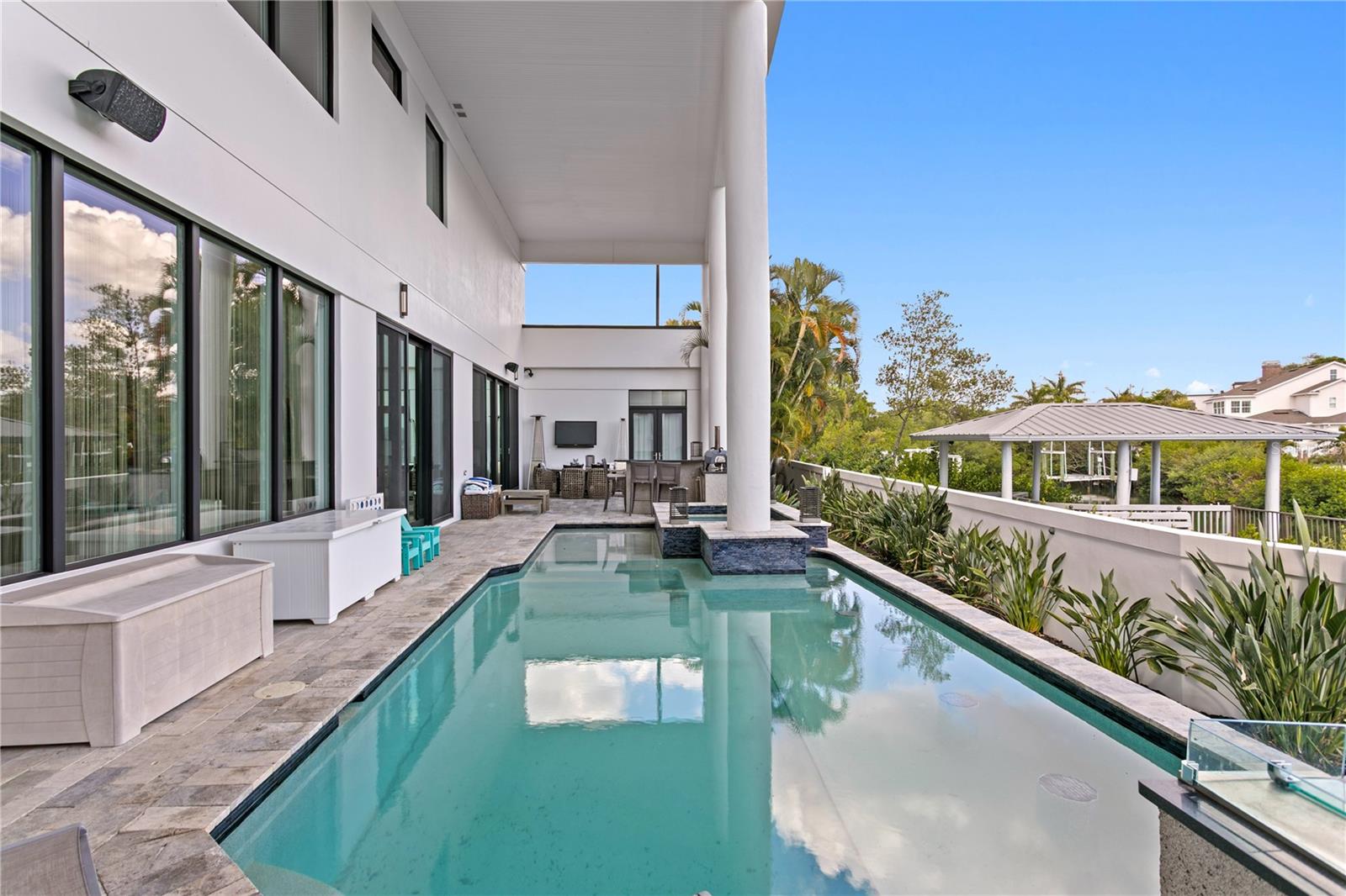 BAYSHORE ESTATES 4 - Residential