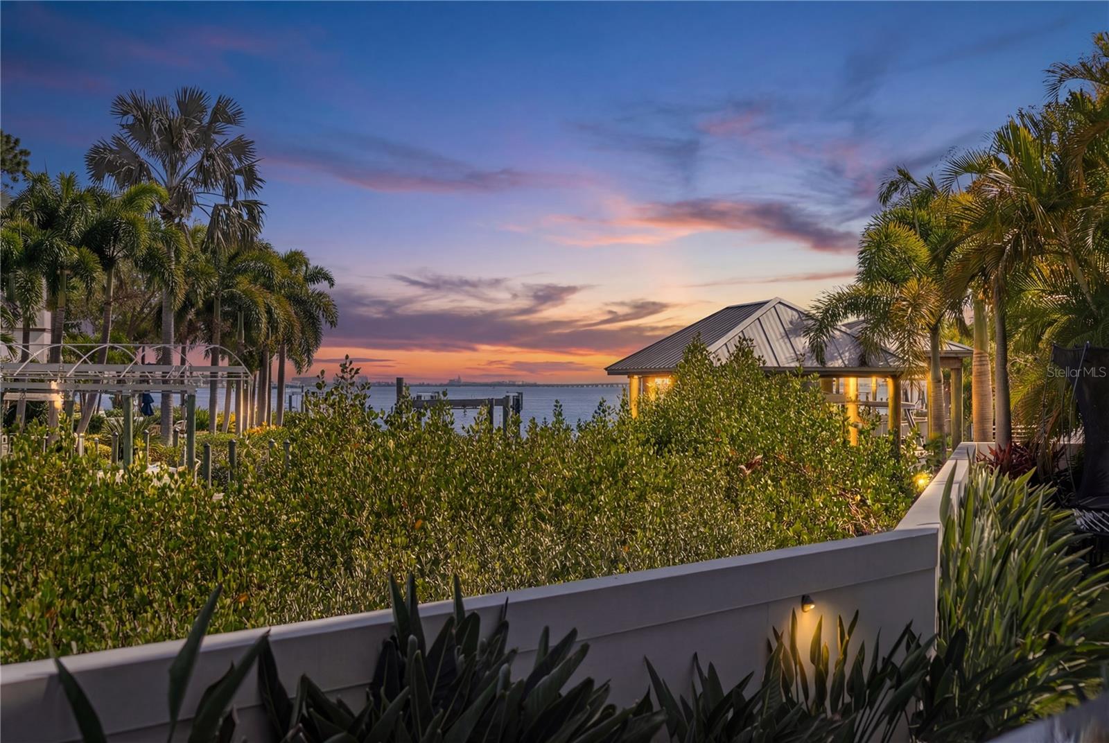 BAYSHORE ESTATES 4 - Residential