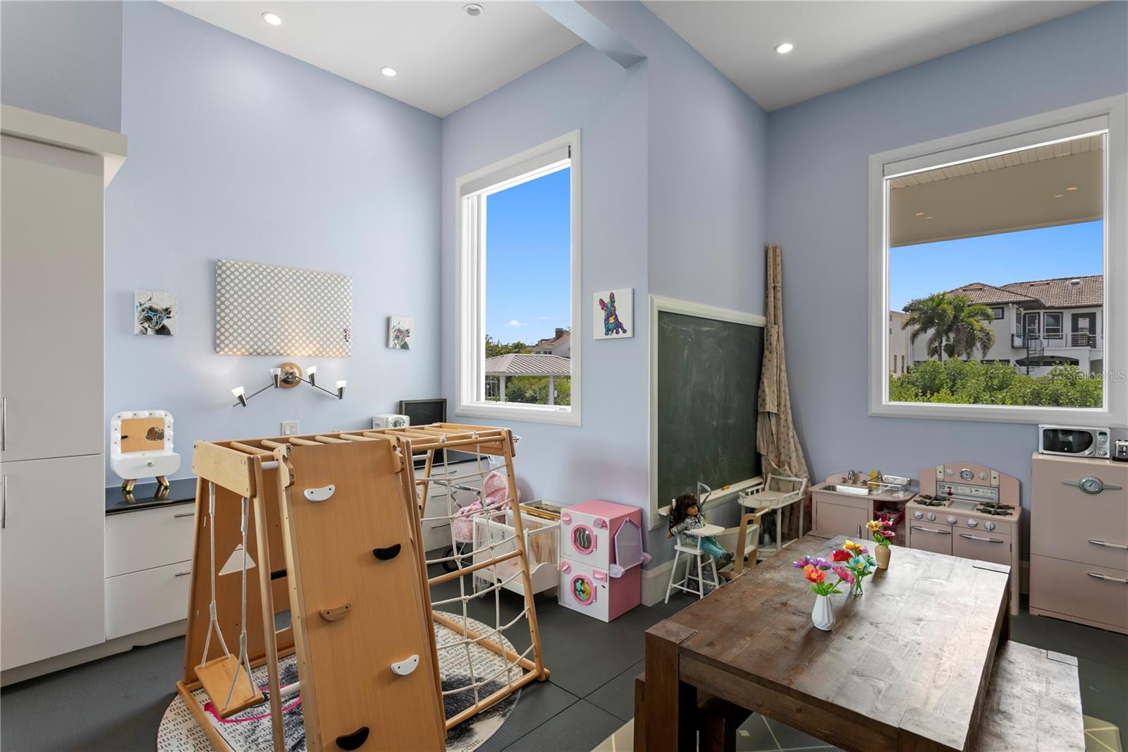 BAYSHORE ESTATES 4 - Residential