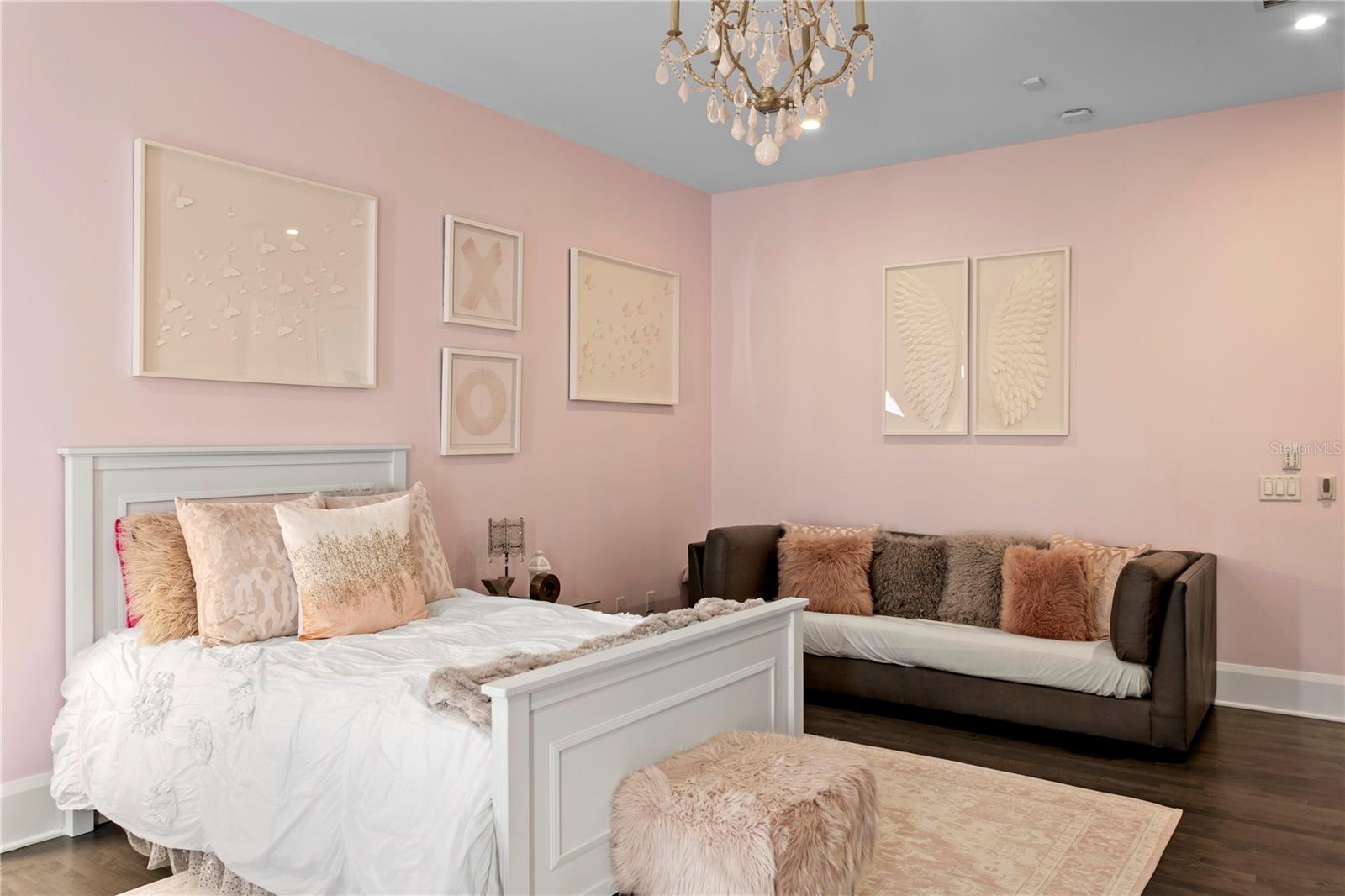 BAYSHORE ESTATES 4 - Residential