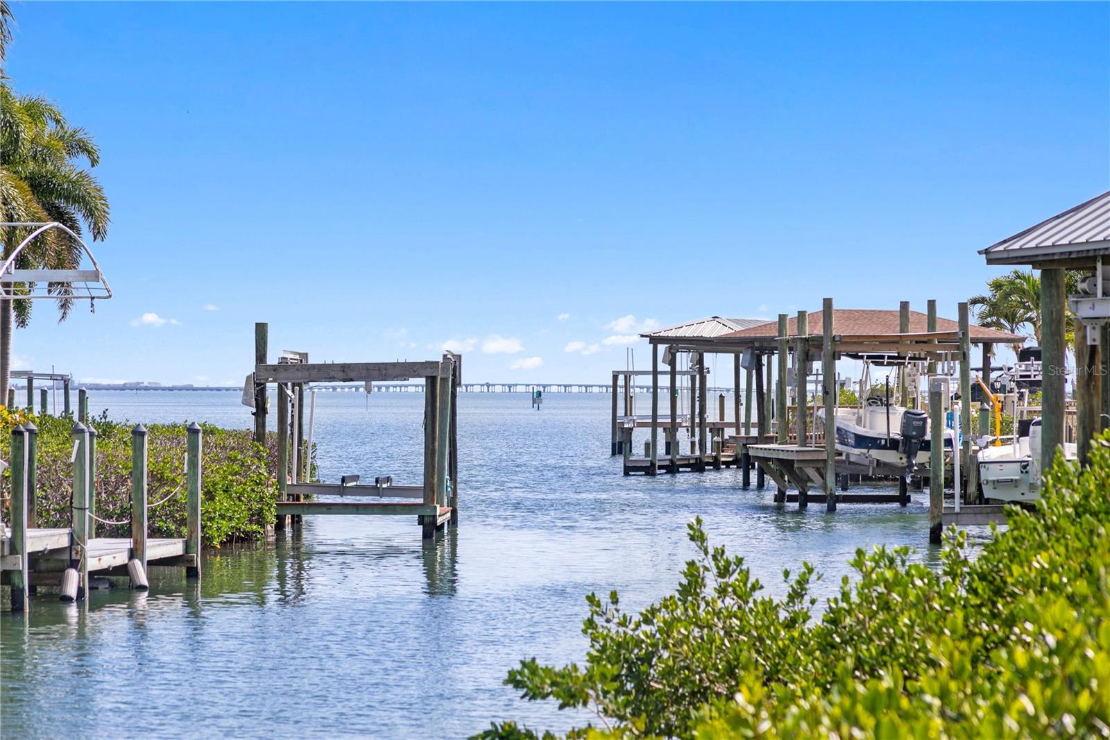 BAYSHORE ESTATES 4 - Residential