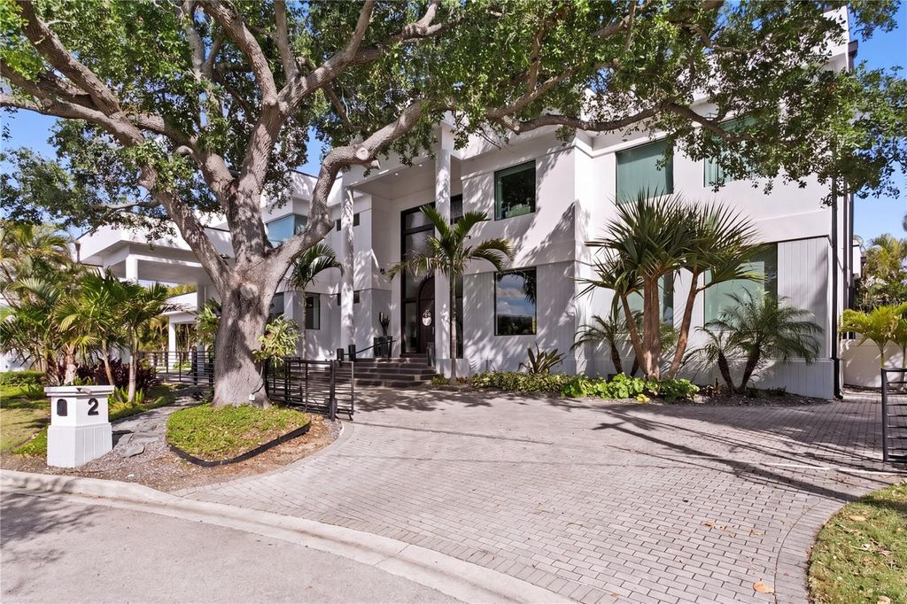 Photo of 2 Sandpiper Road, Tampa, FL 33609 (MLS # TB8485218)
