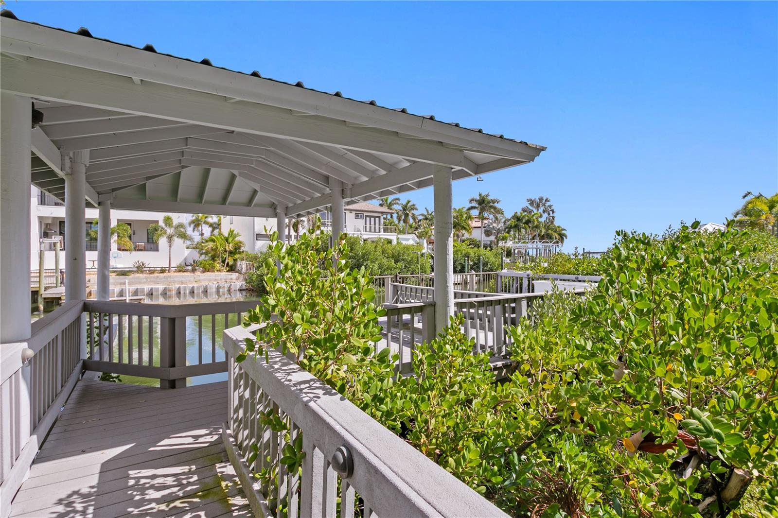 BAYSHORE ESTATES 4 - Residential