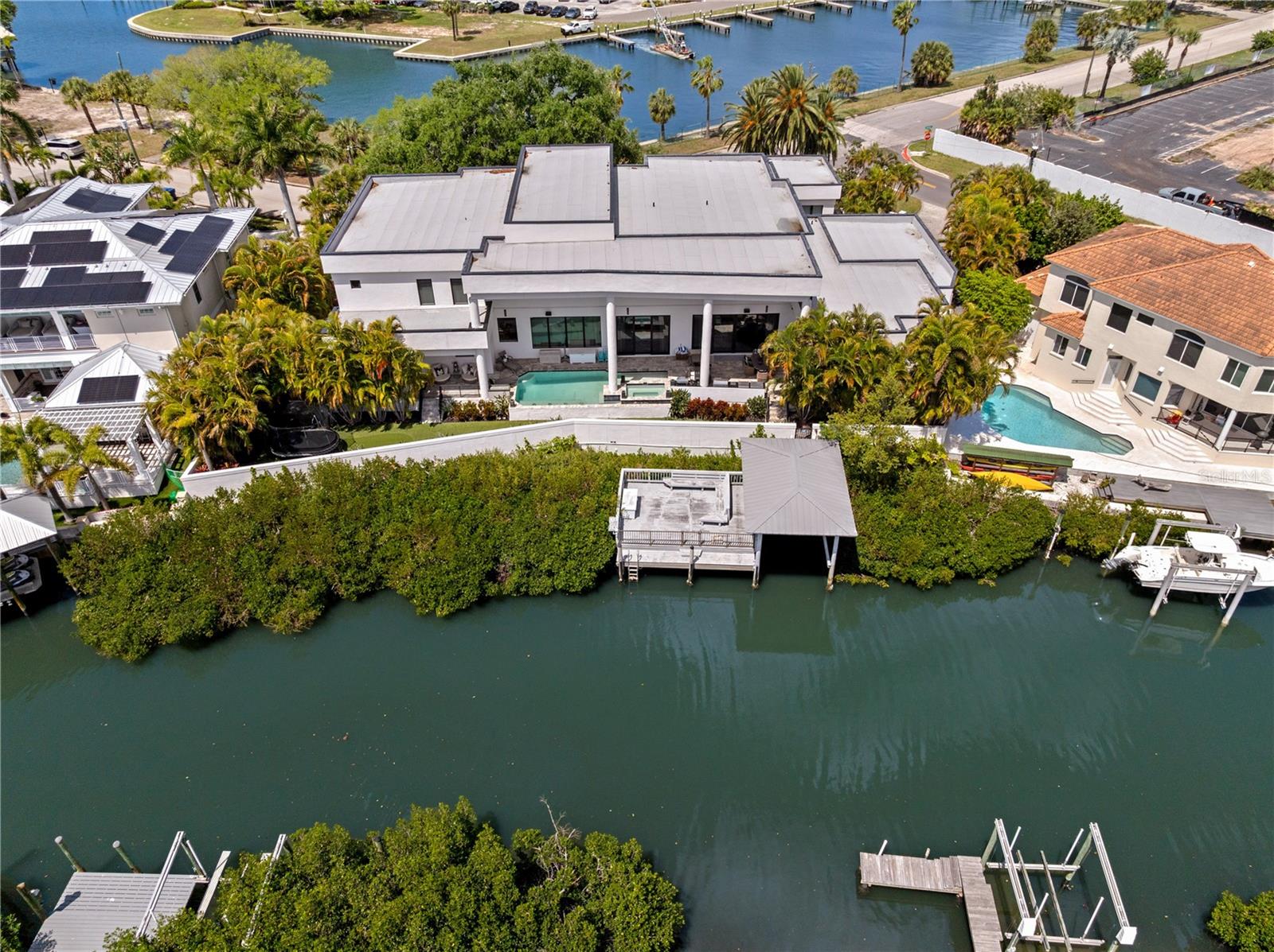 BAYSHORE ESTATES 4 - Residential