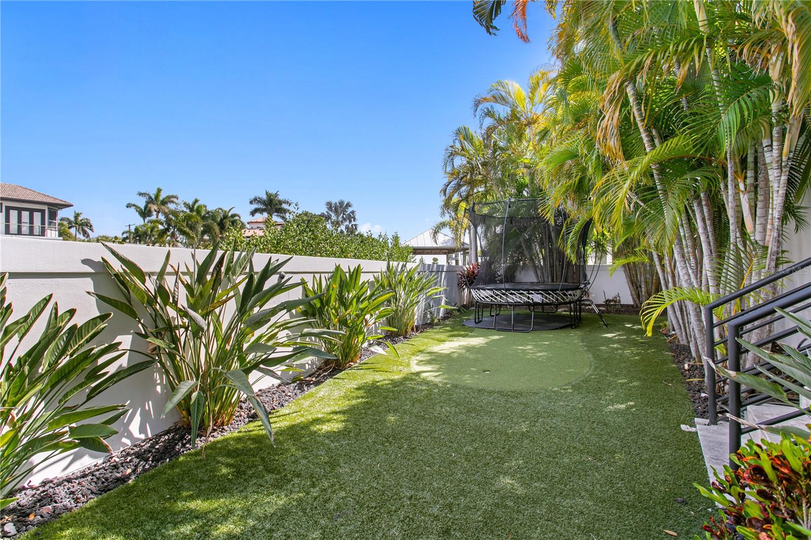BAYSHORE ESTATES 4 - Residential