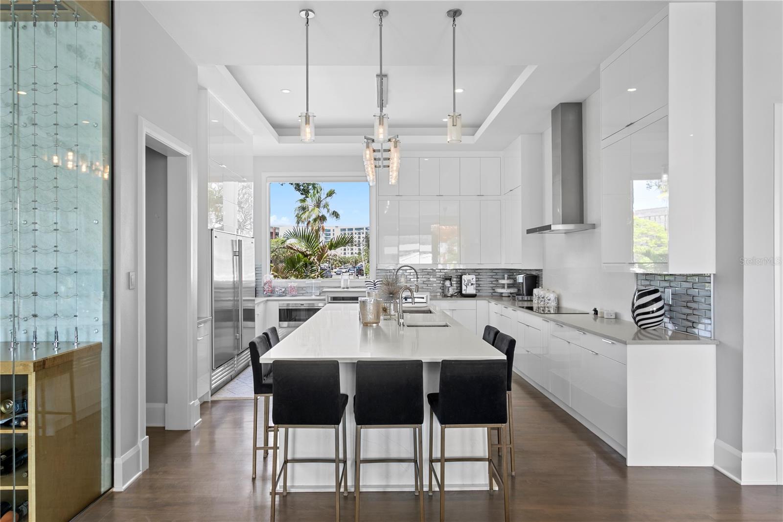 BAYSHORE ESTATES 4 - Residential