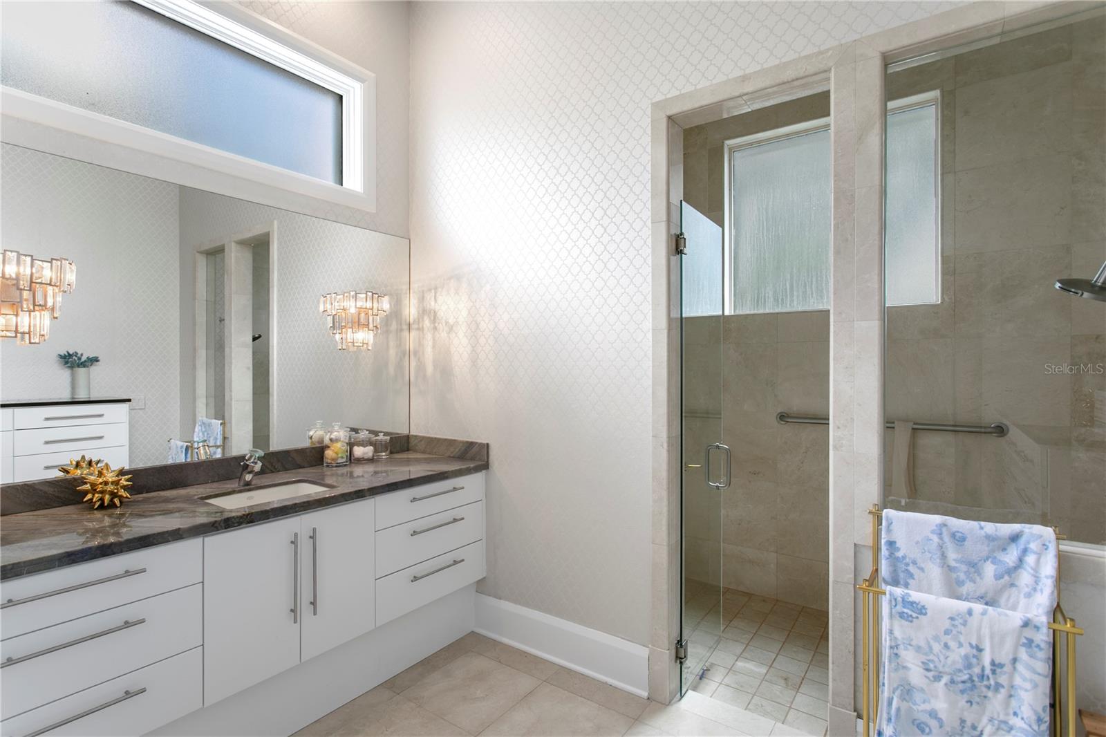 BAYSHORE ESTATES 4 - Residential