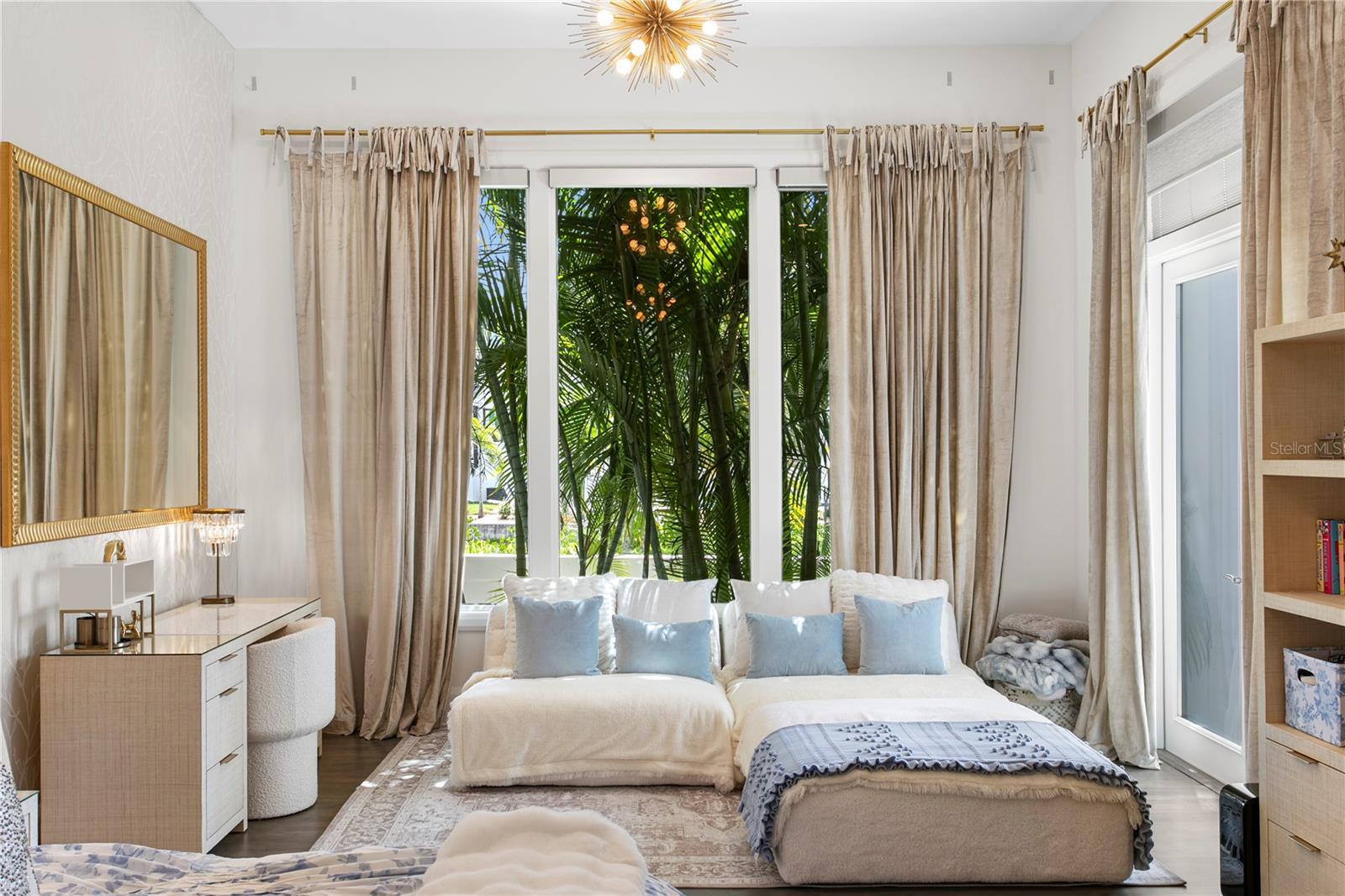 BAYSHORE ESTATES 4 - Residential
