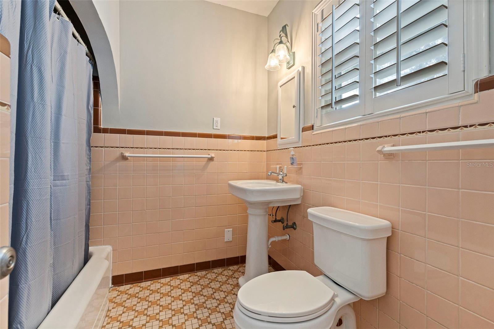 GRANADA TERRACE ADD - Residential