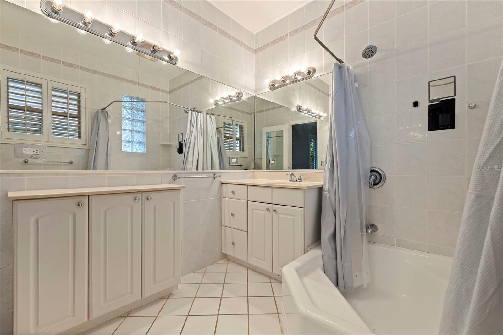 GRANADA TERRACE ADD - Residential