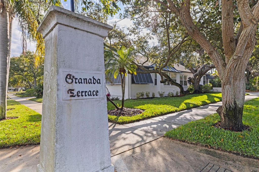 Photo of 106 25th Avenue NE, St Petersburg, FL 33704 (MLS # TB8460512)