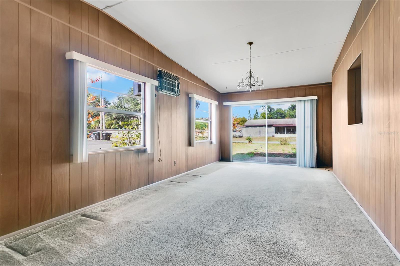 LAKE MARY MANOR - Residential