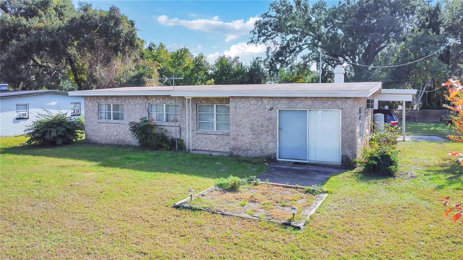 LAKE MARY MANOR - Residential