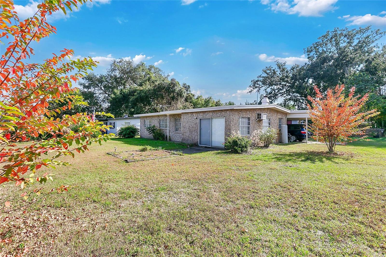 LAKE MARY MANOR - Residential