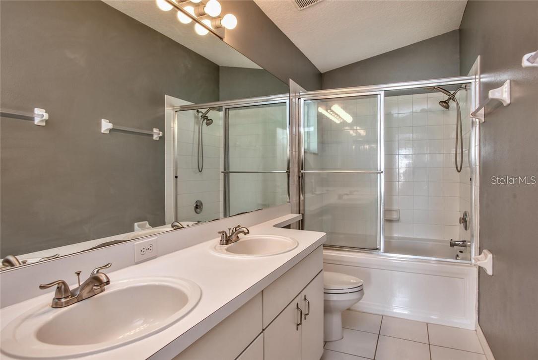 MEADOW BROOK UNIT 5 - Residential