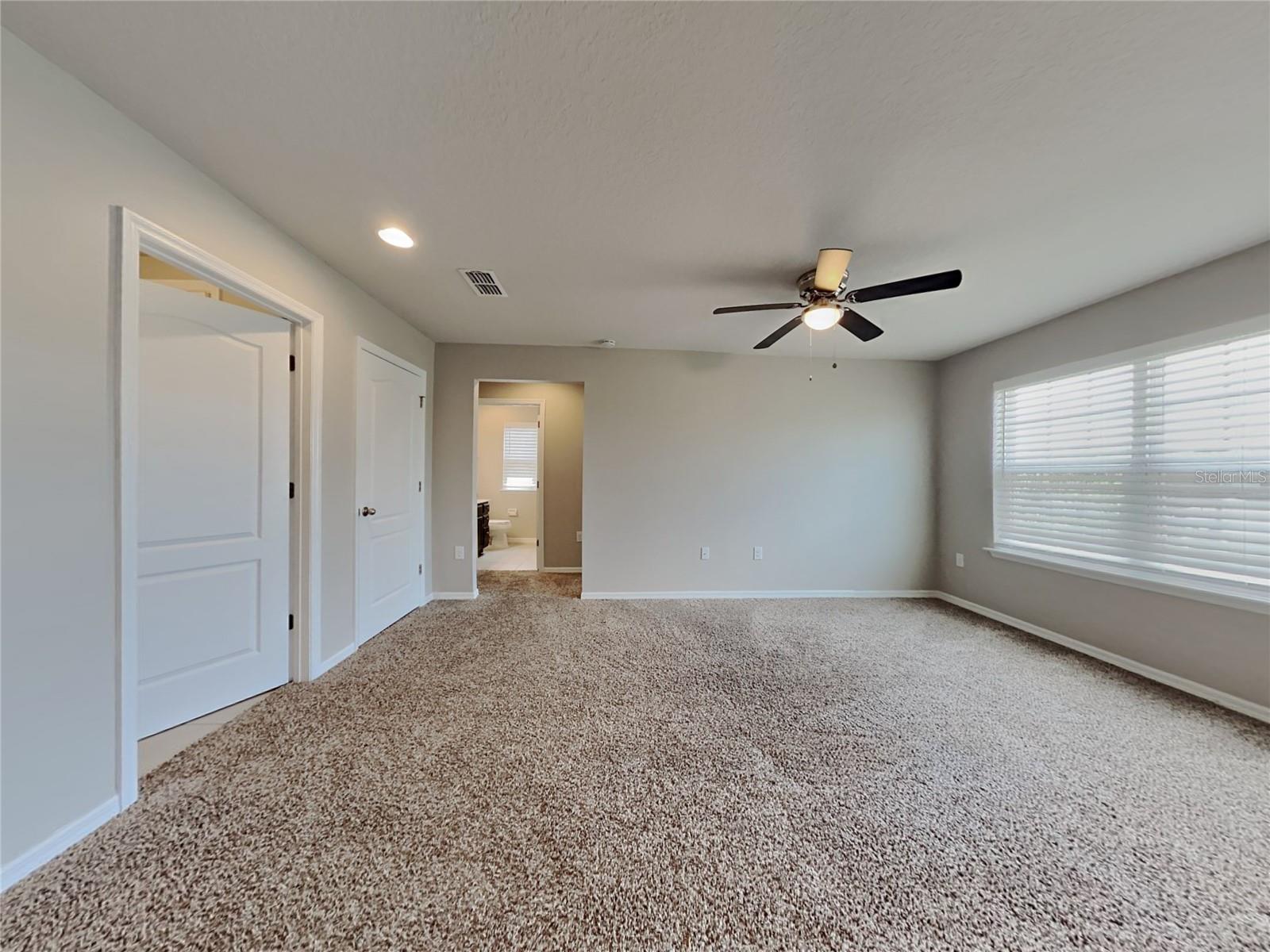 VICTORIA TRAILS NORTHWEST 7 PH - Residential Lease