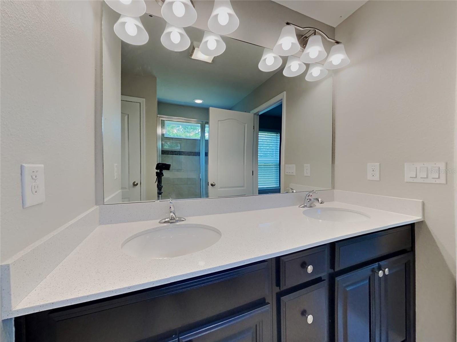 VICTORIA TRAILS NORTHWEST 7 PH - Residential Lease