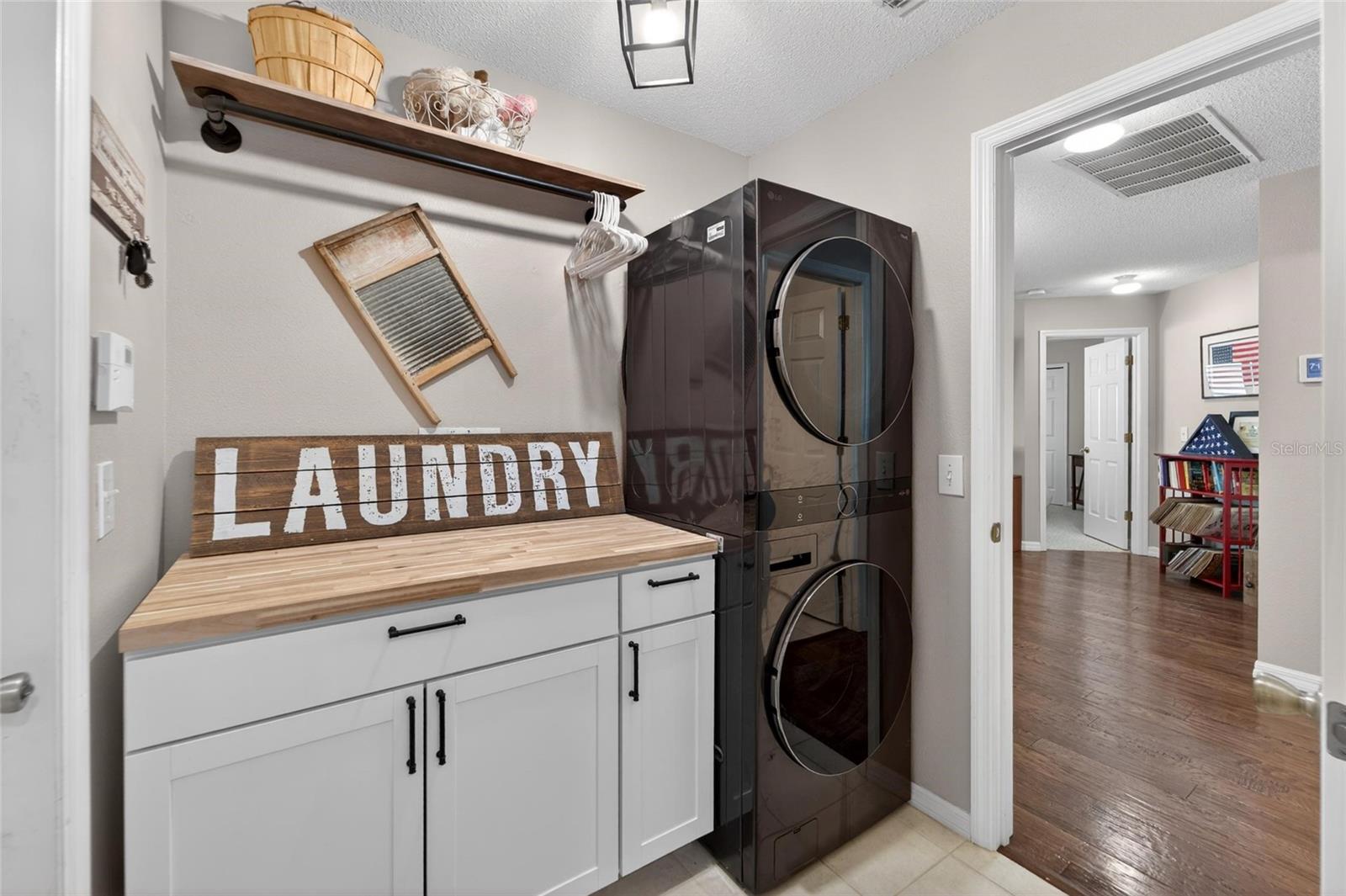 KINGSFIELD PH V - Residential