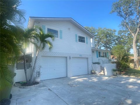 6073 115TH AVENUE N PINELLAS PARK FL 33782