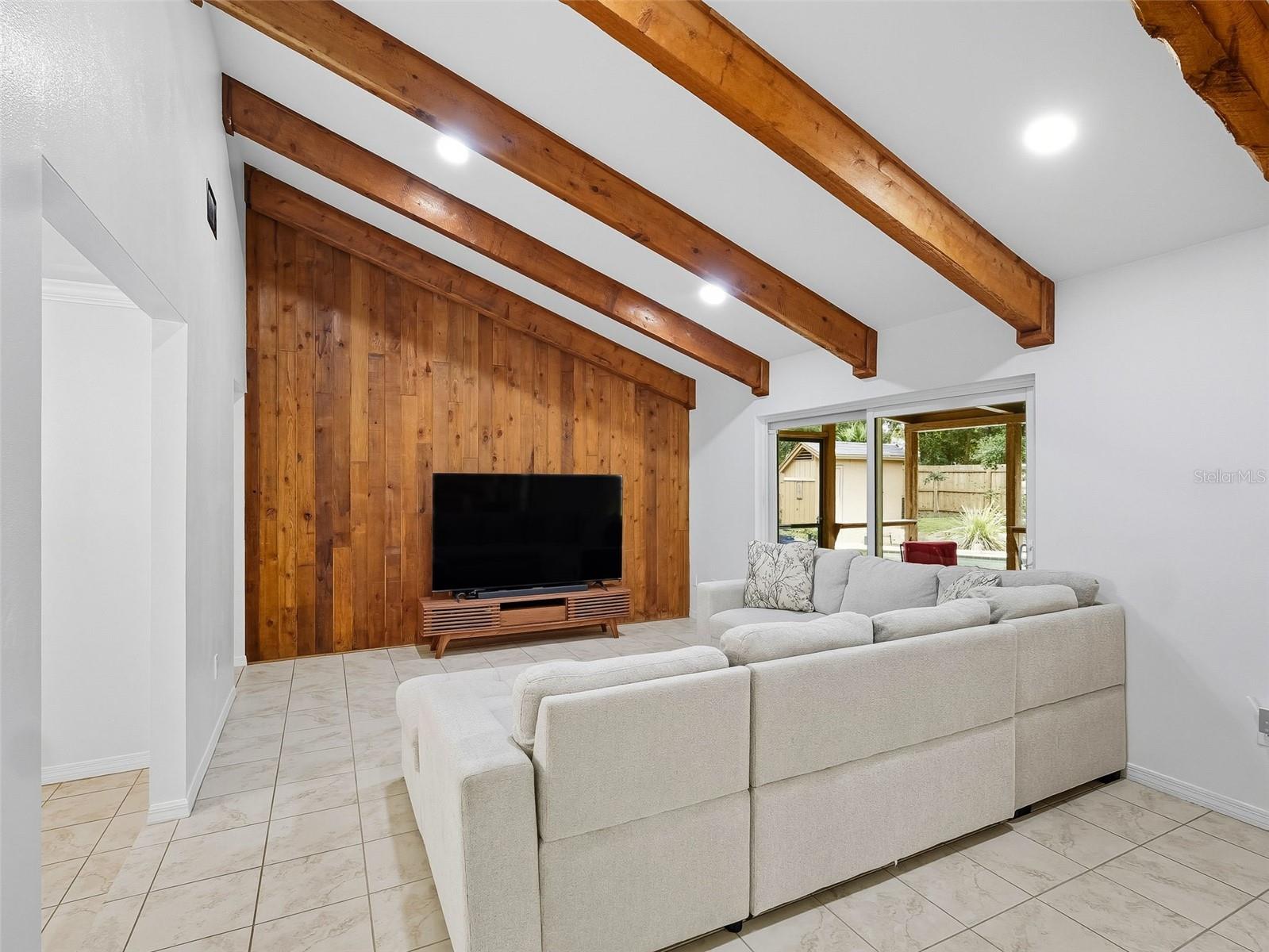 WEKIVA HUNT CLUB 3 FOX HUNT SEC 3 - Residential