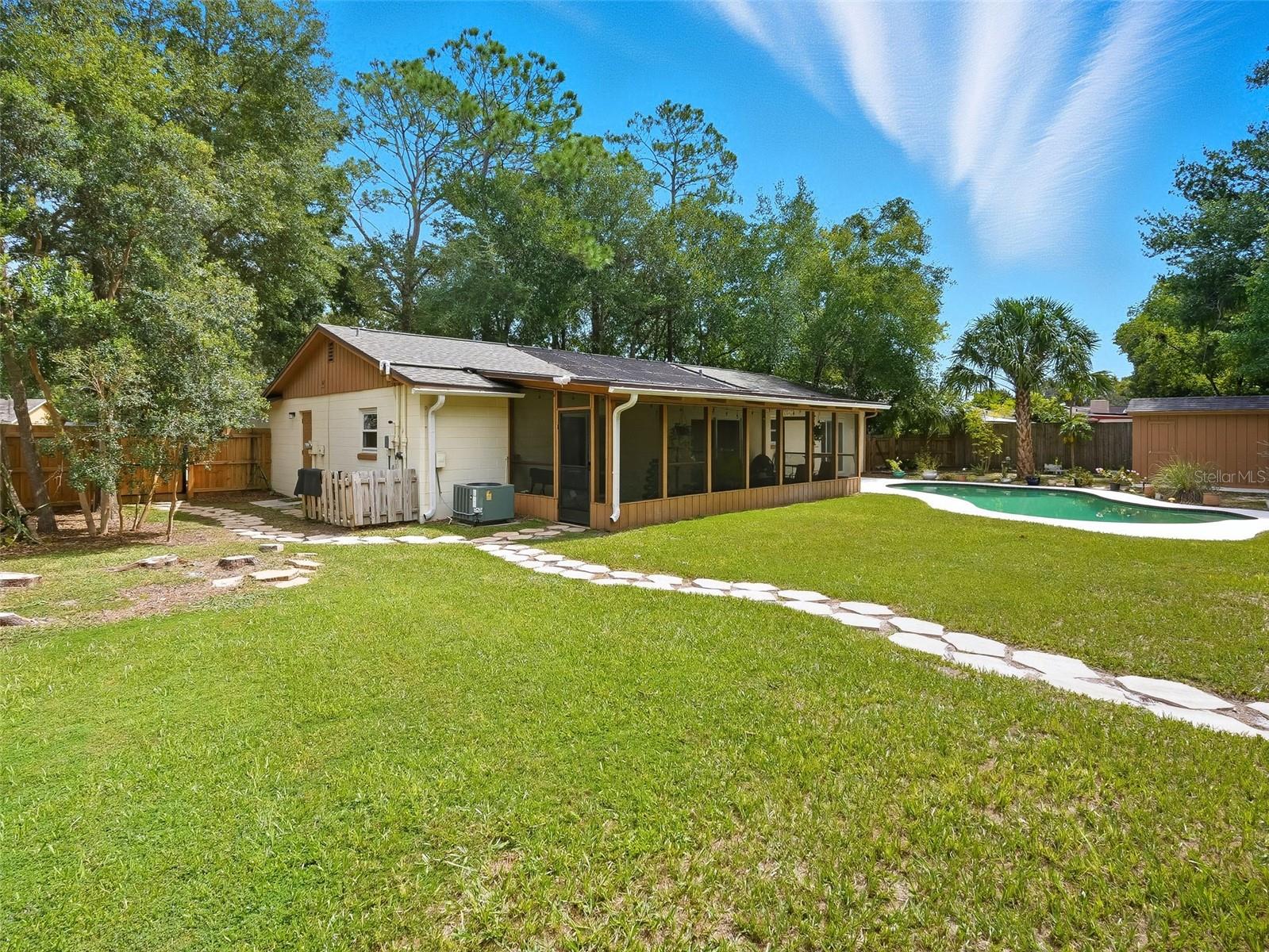 WEKIVA HUNT CLUB 3 FOX HUNT SEC 3 - Residential