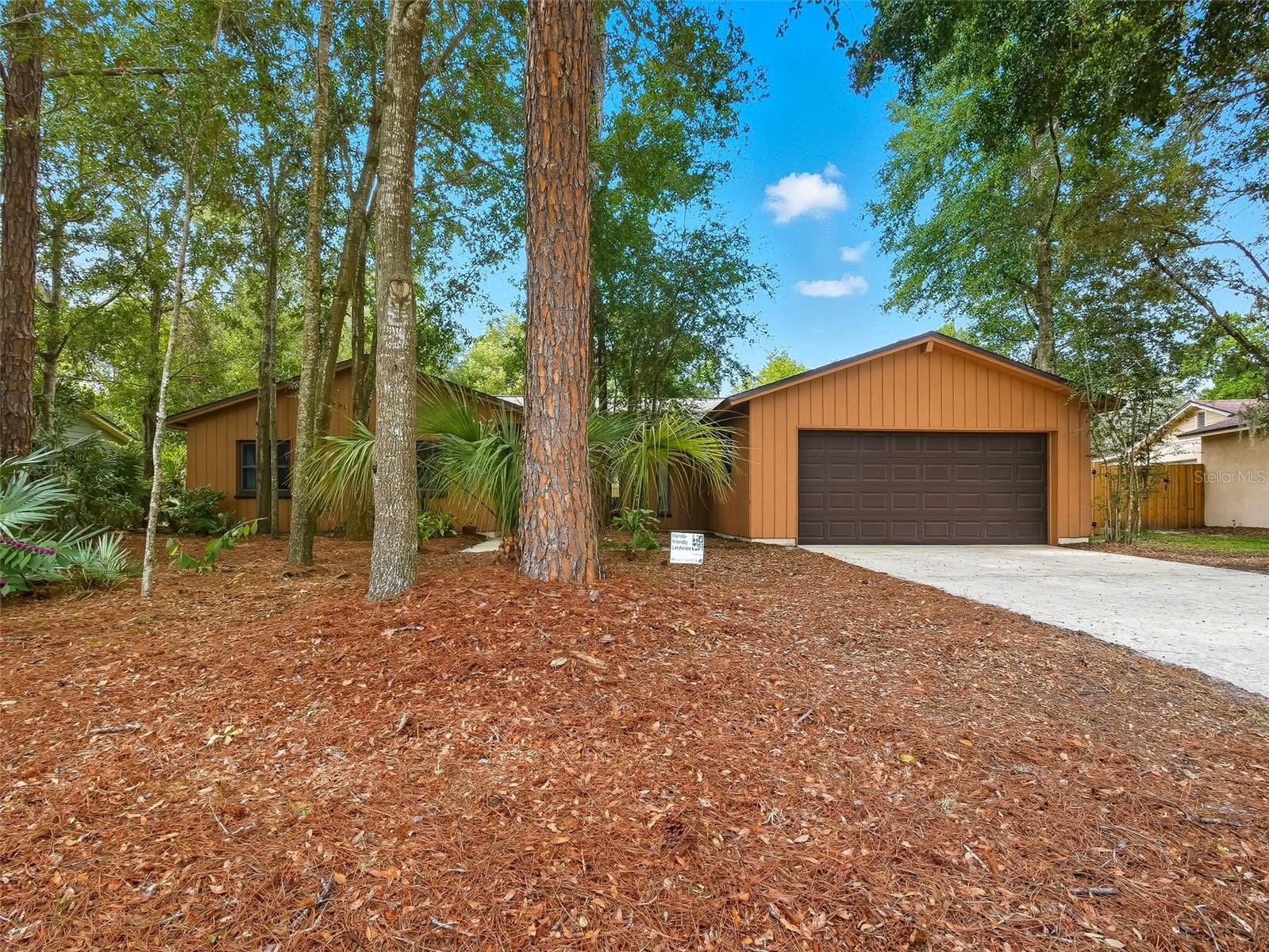 WEKIVA HUNT CLUB 3 FOX HUNT SEC 3 - Residential