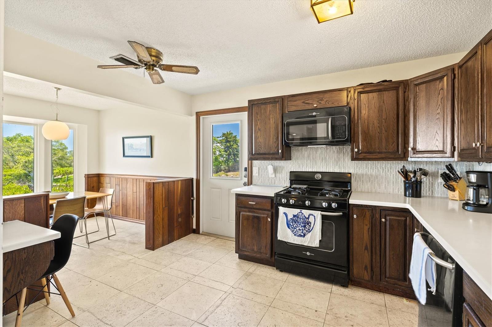 SHORELINE AREAS OF 22,26,27 & 35/35/17 - Residential