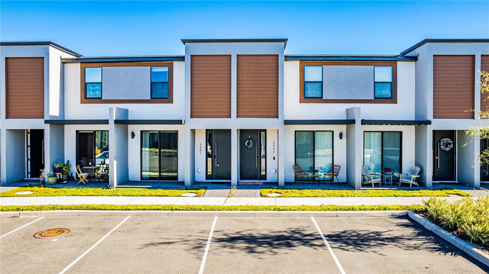 Location, location, location! This luxury townhome perfectly combines modern design, convenience, and the Florida lifestyle in one of the most desirable areas of Kissimmee – minutes from Disney, Margaritaville, and the best shopping, dining, and entertainment in Central Florida.
Built in 2023, this stunning residence includes 3 bedrooms and 3 full bathrooms across 1,360 sq ft of elegant living space. The open-concept floor plan features a bright and spacious living area that flows seamlessly into the designer kitchen, complete with stone countertops, stainless-steel appliances, and contemporary cabinetry — perfect for entertaining or enjoying family meals.
Upstairs, you’ll find a comfortable and private primary suite with a large walk-in closet and a beautifully finished bathroom, while the additional bedrooms provide flexibility for family, guests, or a home office. Each bathroom showcases modern finishes and premium materials that enhance the home’s stylish feel.
Enjoy maintenance-free living with an HOA that covers exterior care and common areas, allowing you to focus on what truly matters — relaxation and quality of life. The community features beautiful landscaping, well-kept streets, and a welcoming neighborhood atmosphere.
Whether you’re seeking a primary residence, second home, or investment property, this luxury townhome at 3261 Tranquil Trail delivers the perfect combination of style, comfort, and prime location — just a short drive from I-4, world-class attractions, and everything Central Florida provides.
Schedule your private showing today and see for yourself how beautiful this home truly is.
