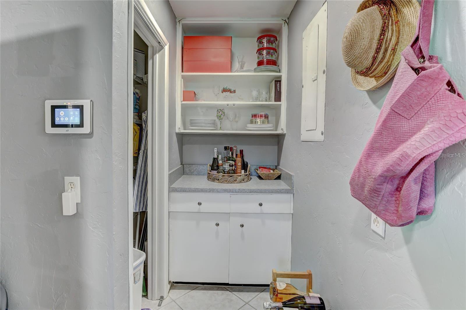 WHITFIELD ESTATES - Residential Lease