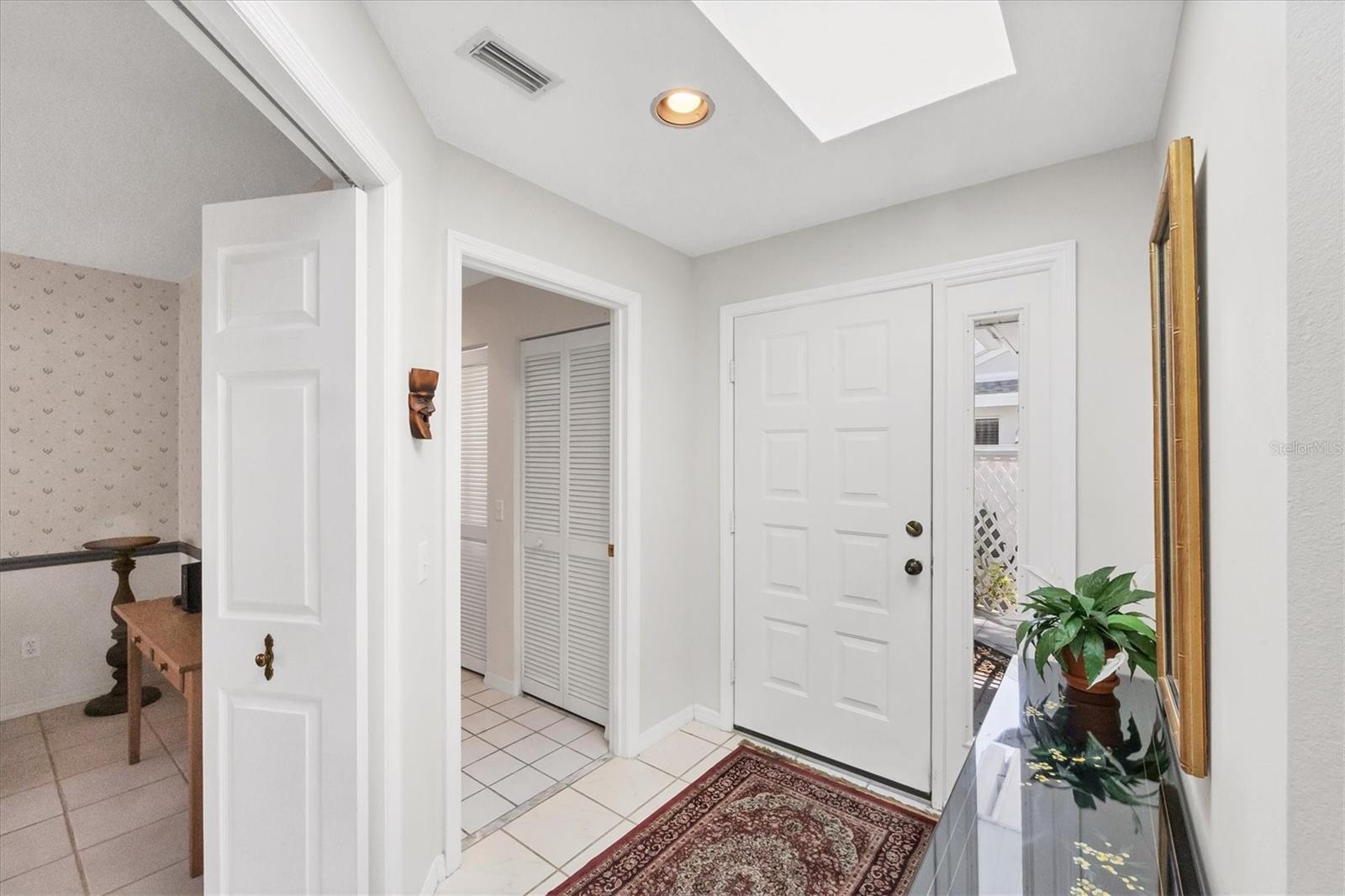5608 COUNTRY CLUB WAY 5608