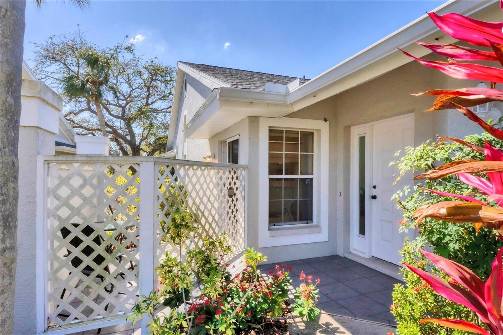 5608 COUNTRY CLUB WAY 5608