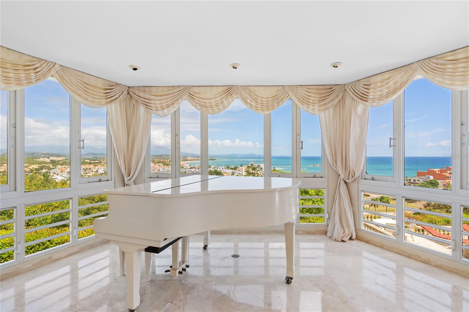 PALMAS DEL MAR - Residential