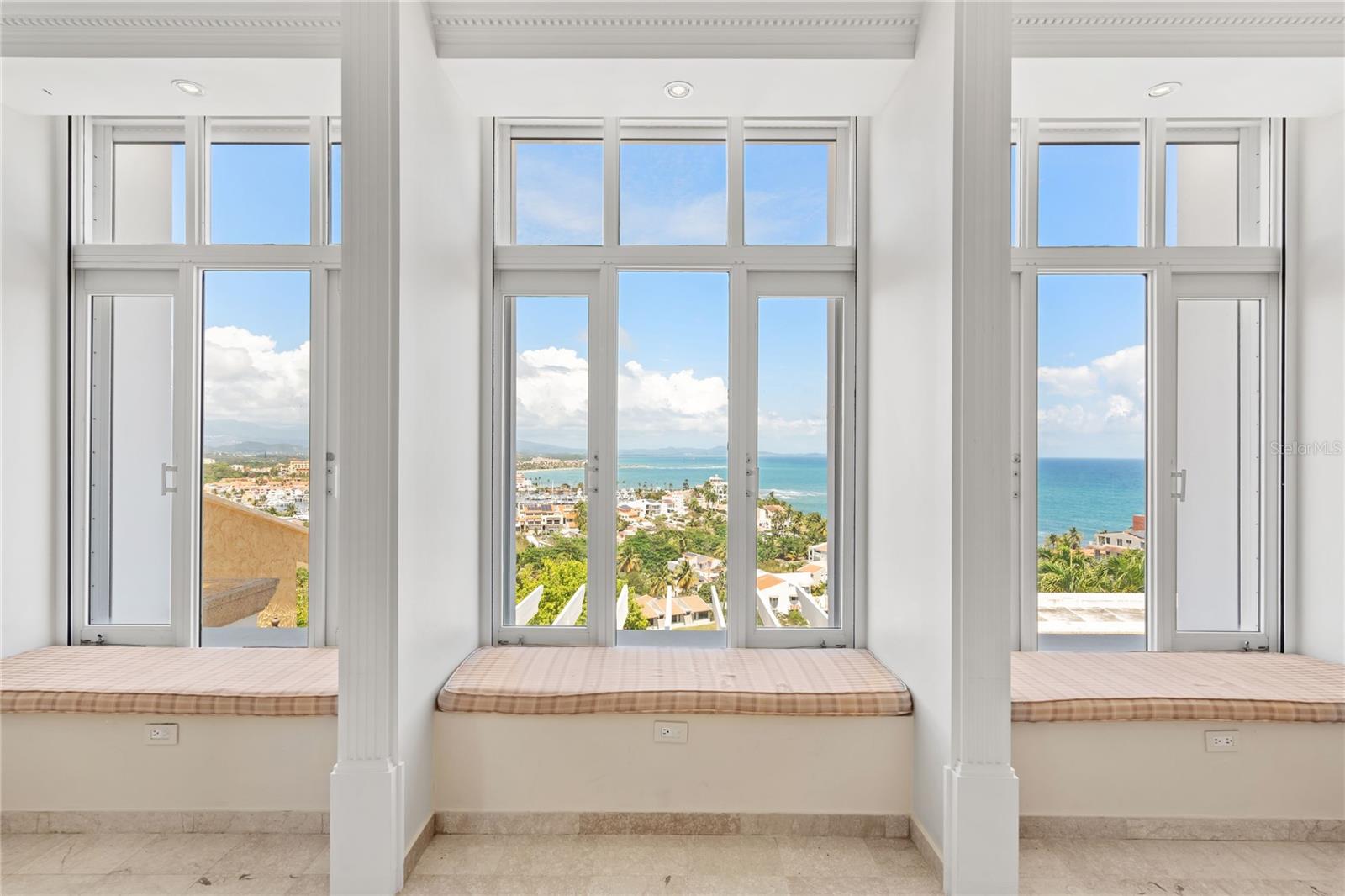 PALMAS DEL MAR - Residential