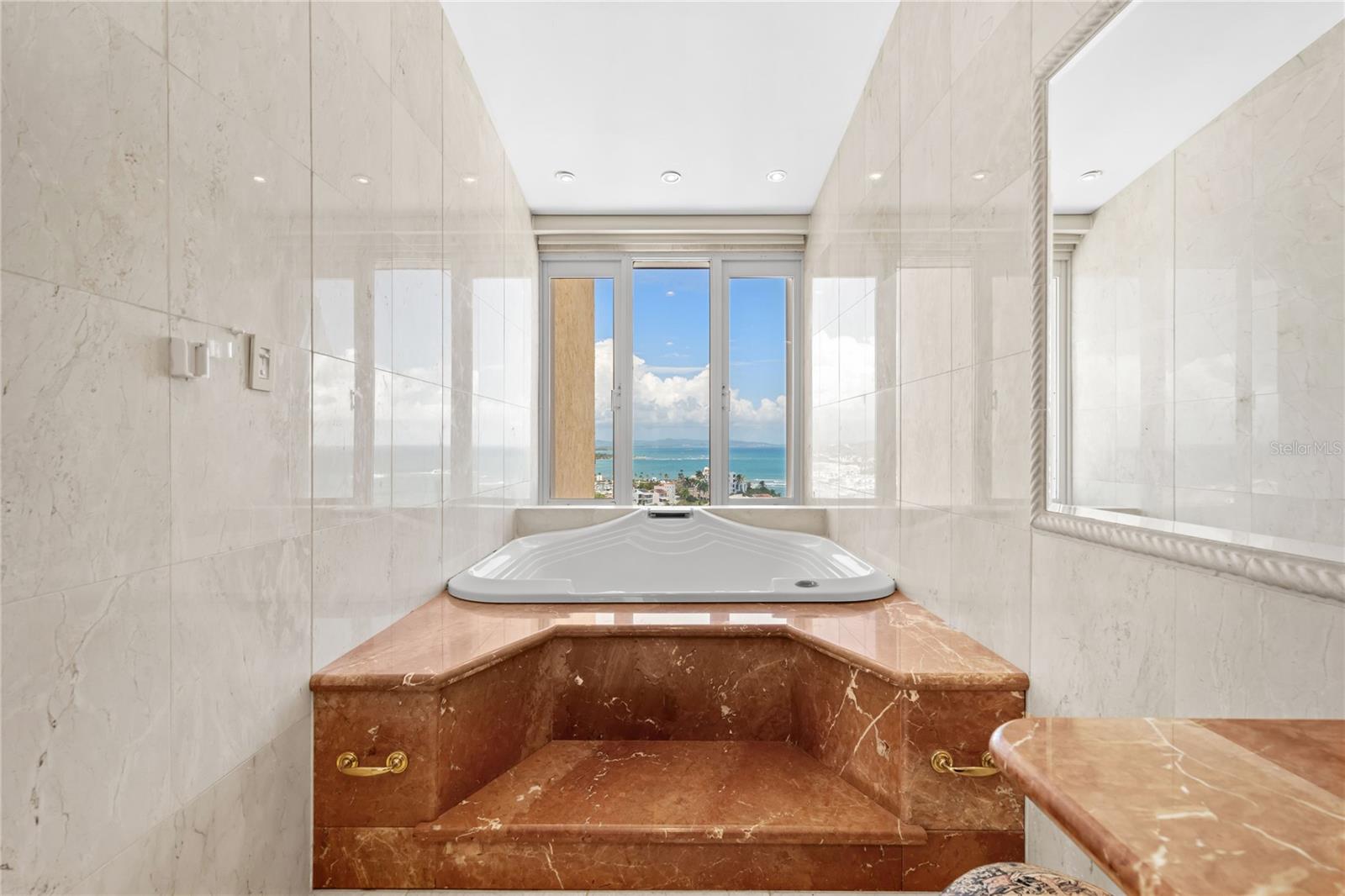 PALMAS DEL MAR - Residential