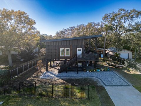 A home in GIBSONTON